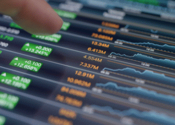 Sri Lankan stocks are down due to a lack of activity; investors are waiting for budget hints in 2023.