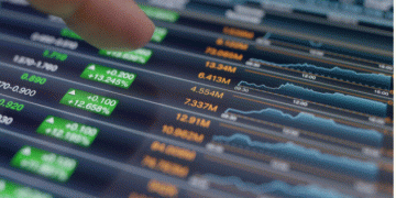 Sri Lankan stocks are down due to a lack of activity; investors are waiting for budget hints in 2023.