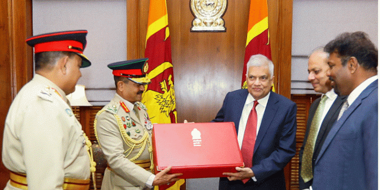 Army-designed Presidential Dispatch Bag handed over to the President