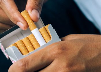 Are government and opposition lawmakers keeping the Rs 60 billion tobacco tax swindle a secret?(VIDEO)