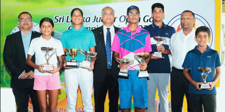kaya Daluwatte & k. Dhanushan crowned junior golf champs 2022 – Reshan algama champ silver division –