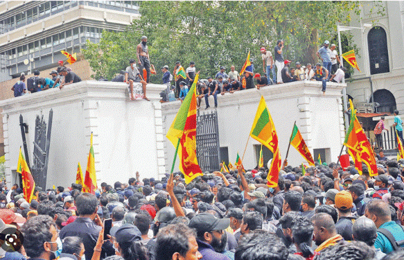 Behind the Lens: The Sri Lanka presidential palace, overrun