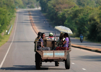 Sri Lanka’s economy shrinks 11.8% in second-worst quarterly performance
