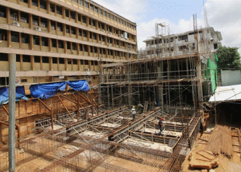 As monetary turmoil hits Sri Lanka, builders look outward.