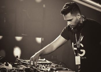 ENZO VOOD is a Sri Lankan electronic music producer/DJ, artist, and event promoter.