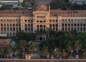 The IMF has requested that all Sri Lankans with a monthly income of more than 41,667 rupees be taxed – sources