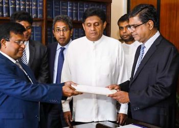 The video of Mujibur going to the General Secretary’s office to hand over his resignation letter for the Colombo mayoral race, led by Sajith! VIDEOS & IMAGES