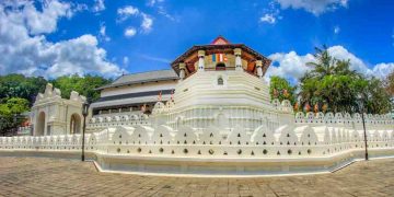 A strong attack in Parliament for an insult to Sri Dalada! (VIDEO)