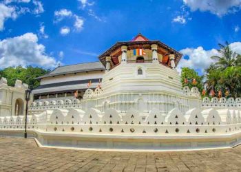 In Kurunegala a fake tooth-relic temple! Countries are pouring money and gold!   Mahanayake Thero’s calls for immediate Acton!!