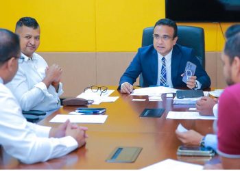 Government revenue worth billions of dollars lost! A national security risk! A large swindle that brings unregistered mobile phones to Sri Lanka via parcel pullers! PHOTOS