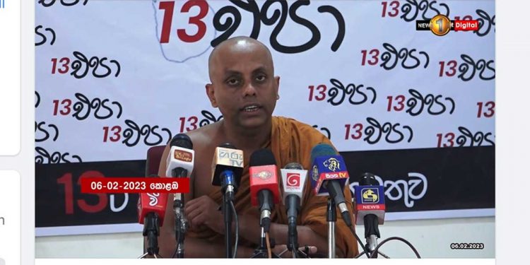 On the 8th  another protest begins! 5000 Maha Sangha arrive to Colombo! VIDEO