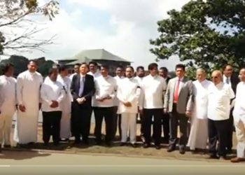 This is a dangerous situation! Let us put aside our differences and work together to protect the voting rights of the people of this country! A request is made by nine opposition party leaders!