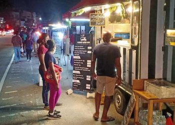 Kibulawala street food Centre, which attracts both local and foreign tourists, asked to leave by a minister! because he was stuck in traffic? VIDEO