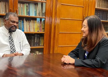 US envoy to Sri Lanka Ms Julie Chung meets with the Finance Secretary in the Ministry.