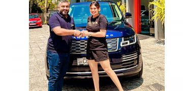 Former President Gotabaya’s Range Rover is now owned by Piyumi Hansamali! purchased for 800 lakhs!