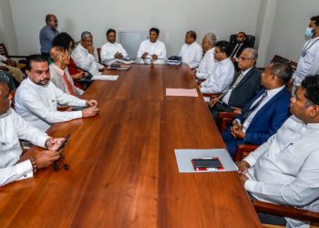 Do not undermine the court’s dignity or personality! Regardless of political differences, all opposition parties unite! VIDEO & IMAGES
