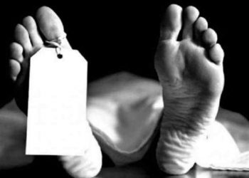 Two unidentified bodies on the beach!
