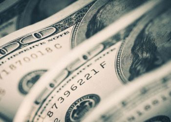 Former CB governor tweets about a US$400 million cross-currency swap.