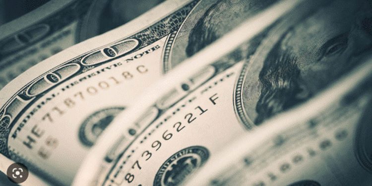 Former CB governor tweets about a US$400 million cross-currency swap.