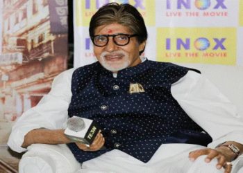 Amitabh Bachchan injured while shooting film in India