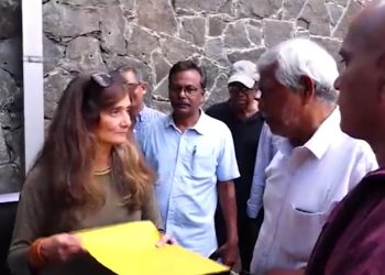 University professors begin informing embassies about government repression! VIDEO