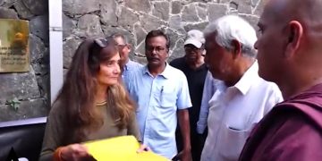 University professors begin informing embassies about government repression! VIDEO
