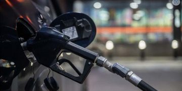 Gas prices could hit $4 a gallon after OPEC production cut