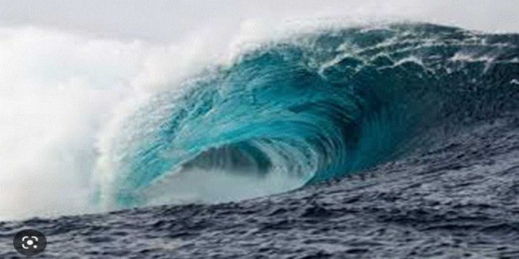 There is no tsunami threat to Sri Lanka after a magnitude-7.3 earthquake strikes Indonesia.