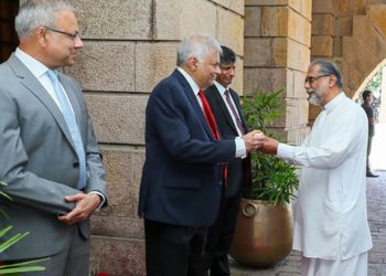 Minister of Buddha Sasana, Vidura Wickremanayake presented President Ranil with the ‘Nekath Seettuwa,’ for this year’s Sinhala and Tamil New Year.