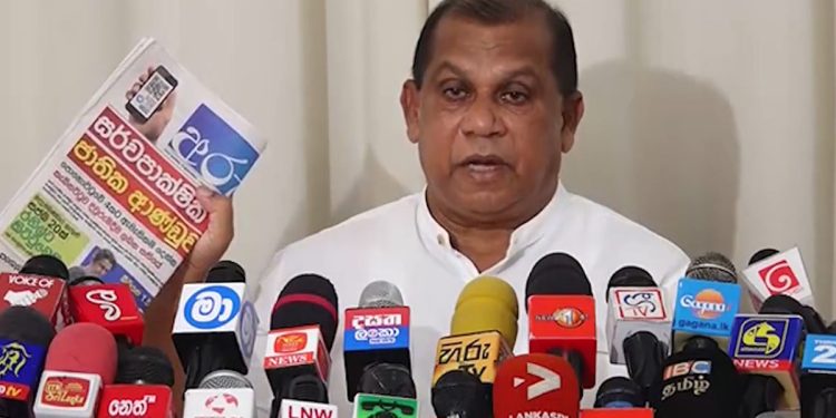 People are duped by fake news plants. The SJB’s general secretary believes that no one from the opposition will defect to the government!.