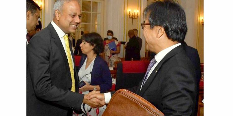 Foreign ambassadors and high commissioners are informed about the government’s programme by Sagala! PHOTOS