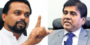 Wijedasa Rajapakse should reveal to the country who took a bribe of $250 million from the Express Pearl shipping company. -Weerawansa, Wimal
