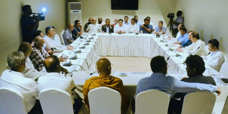 Dullas and his political allies meet in Eheliyagoda; Issued a  statement