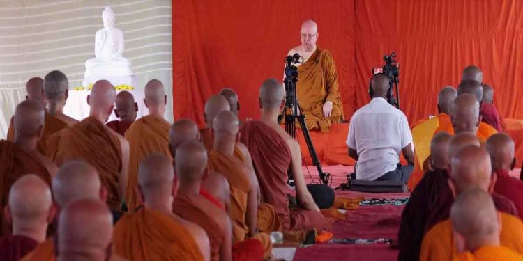 Ajahn Brahmavamso in Sri Lanka on a very busy schedule