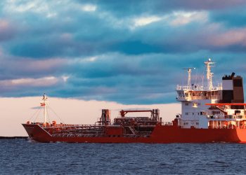 Oil supplier to Sri Lanka violates conditions; sends oil through unknown party; oil is unloaded; tender committee and attorney general object; attempts to submit a new cabinet paper!