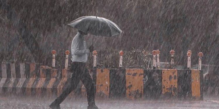 Showers or thundershowers predicted for today- Red alert up to 11 am today