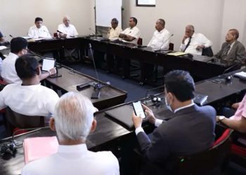 The opposition common unity executive committee met in parliament! Sajith explained economic vision that rejects extreme capitalism, lumpen socialism,crony capitalism,and extreme socialist viewpoint.