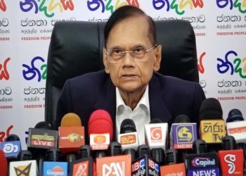 The vote on the 24th is heating up, and G. L. says their party will oppose the government’s efforts to remove the chairman of the PUC.
