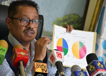 24 hours before the parliamentary vote on him Janaka addresses a press briefing