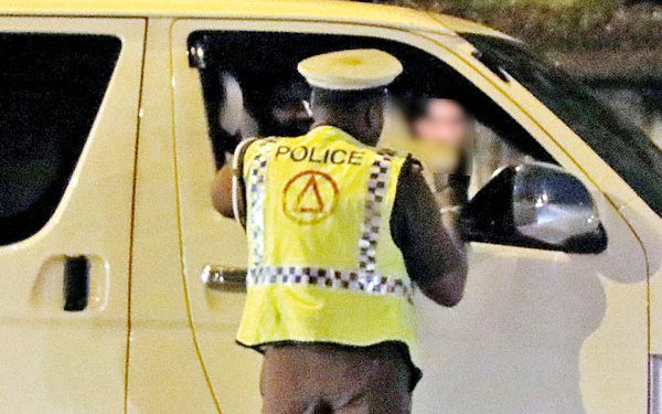 2,000 drivers will be tested for dangerous drugs by police  I Sri Lanka Latest News