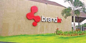 Brandix, a well-known brand in Sri Lanka, has closed its Kahawatta garment factory-workers’ unions  I Sri Lanka Latest News