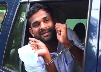 CID arrests social activist Priyath Nikeshala for live-streaming Ranil’s house fire! I Sri Lanka Latest News