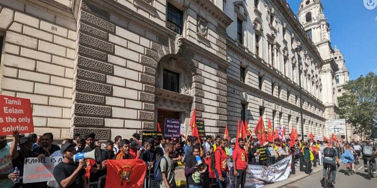 ‘Ranil, go home!’ – British Tamils protest Sri Lankan President’s visit to London I Sri Lanka Latest News
