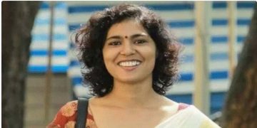 Meet Rehana Fathima, the activist who won ‘nudity’ case in Kerala high court  I SriLanka Latest News