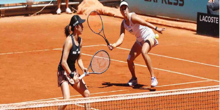 Doubles pair disqualified from French Open after ball hits ball girl I Sri Lanka Latest News