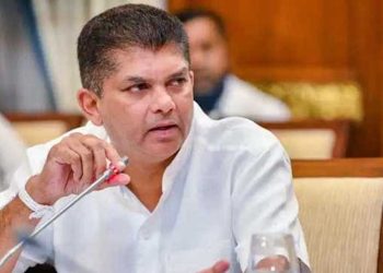 A video of a heated argument between State Minister Mr. Lohan Ratwatte and an institution official is currently making the rounds on social media – VIDEO I Sri Lanka Latest News