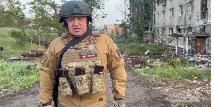 Wagner chief says mercenaries turning back to ‘avoid bloodshed’  I Sri Lanka Latest News