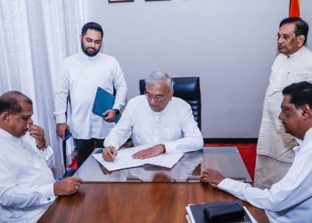 Welgama joins SJB in signing the no-confidence motion against Keheliya I Sri Lanka Latest News