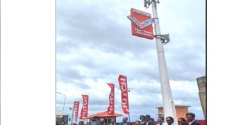 Edotco Partners with HUTCH to Launch its First Advertising Panel in It’s Street Furniture Network  I Sri Lanka Latest Business News