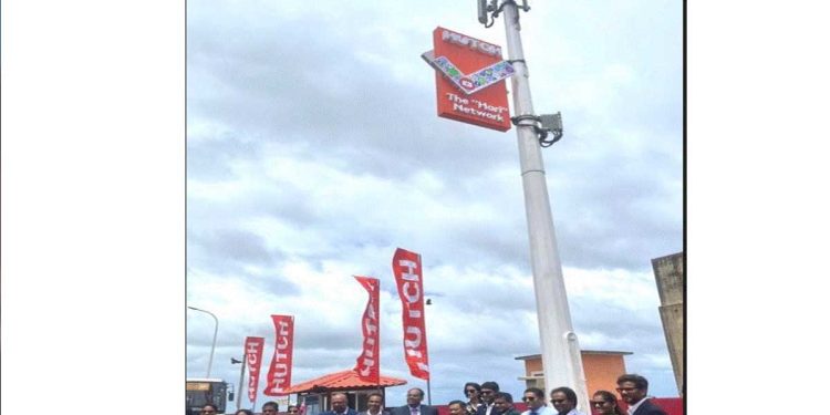 Edotco Partners with HUTCH to Launch its First Advertising Panel in It’s Street Furniture Network I Sri Lanka Latest Business News